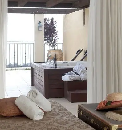 Çatı Katı Süiti (Penthouse)