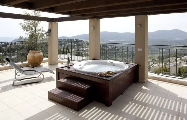Çatı Katı Süiti (Penthouse)