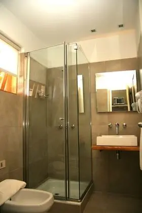 Standard Süit, 1 En Büyük (King) Boy Yatak, Bahçe Manzaralı (Studio King - Jacuzzi and Fireplace)