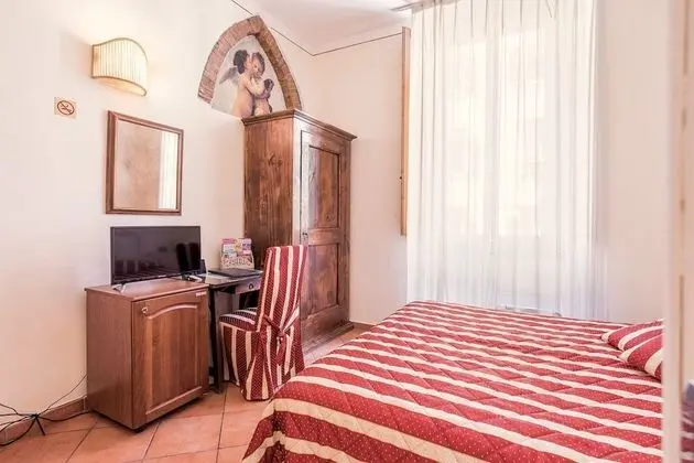 Basic Tek Büyük Yataklı Oda