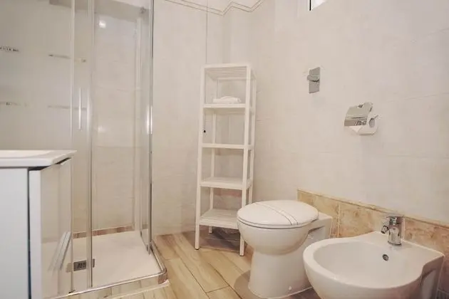 Superior Tek Büyük veya İki Ayrı Yataklı Oda