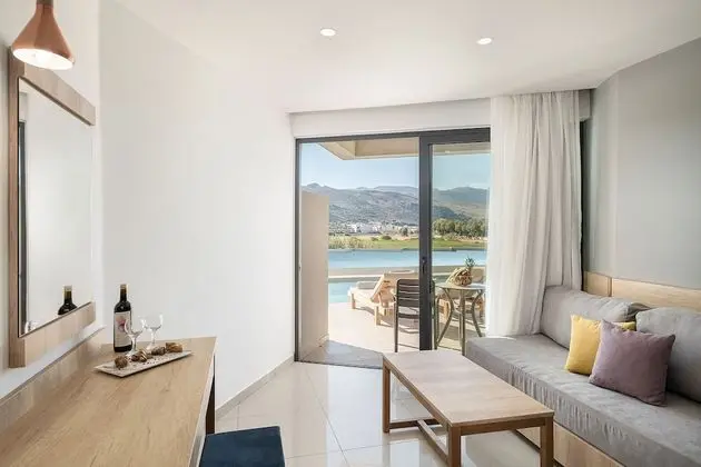 Deluxe Stüdyo Süit, Kişiye Özel Havuzlu