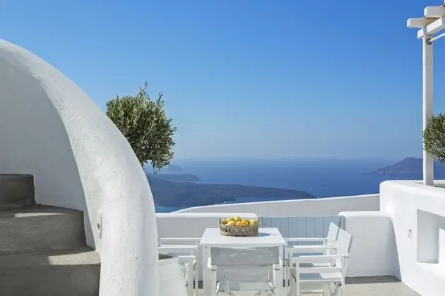 Family Villa (Outdoor Heated Jetted Tub)