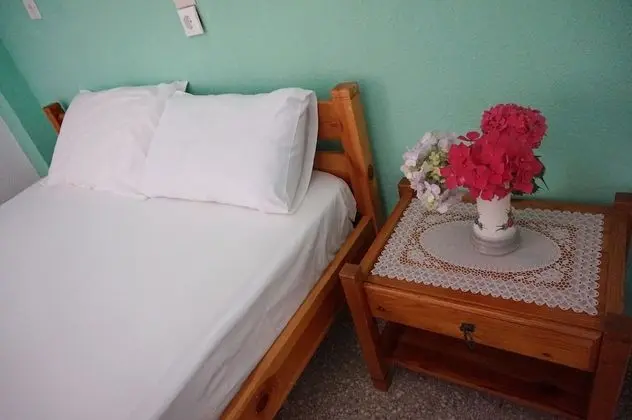Basic Tek Büyük veya İki Ayrı Yataklı Oda