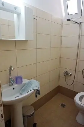 Basic Tek Büyük veya İki Ayrı Yataklı Oda