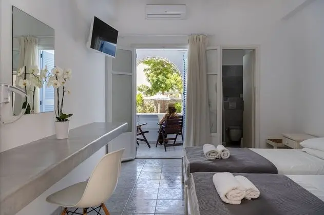 Comfort Tek Büyük veya İki Ayrı Yataklı Oda