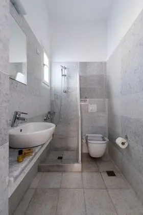 Comfort Tek Büyük veya İki Ayrı Yataklı Oda