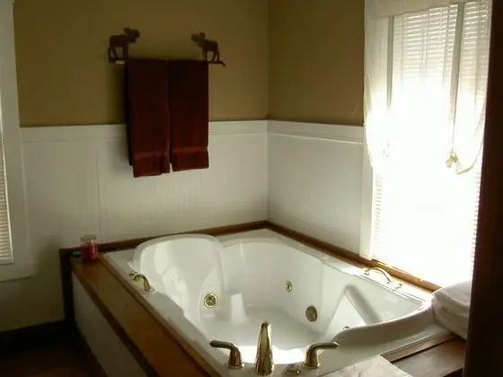 Oda, Özel Banyo (Emerald Room)