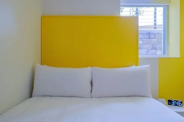 Room 114: Standard Queen