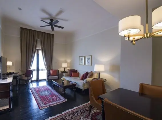 Royal Dutch Suite