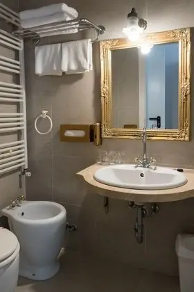 Superior Tek Büyük Yataklı Oda