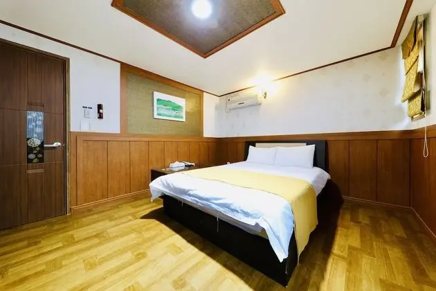Standard Tek Büyük Yataklı Oda, 1 Çift Kişilik Yatak, Sigara İçilmez, Şehir Manzaralı