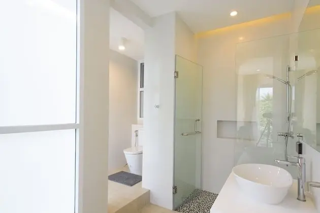 Suite with Lake View