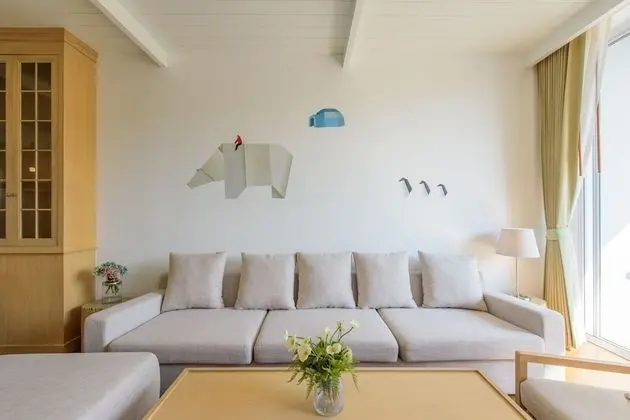 Suite with Mountain View