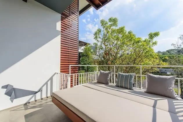 Suite with Mountain View