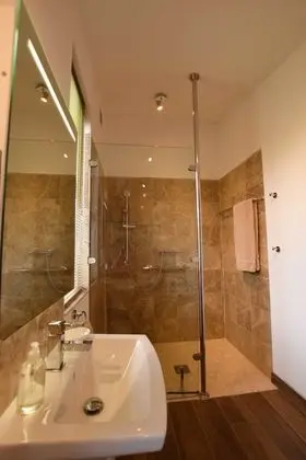 Deluxe Dağ Evi, Sigara İçilmez