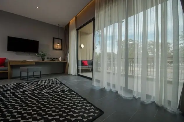 Grand Deluxe Room