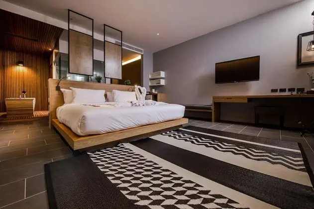 Grand Deluxe Room