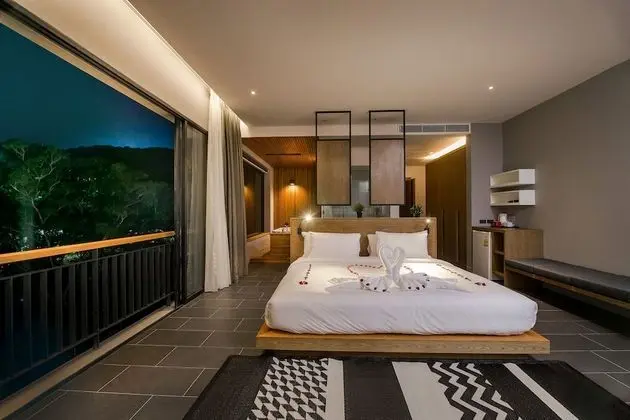 Grand Deluxe Room