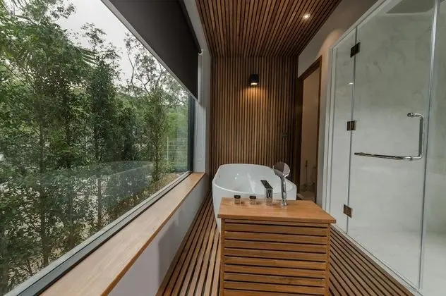 Grand Deluxe Room