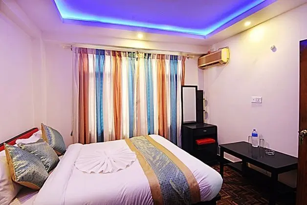 Deluxe Tek Büyük Yataklı Oda, Vadi Manzaralı