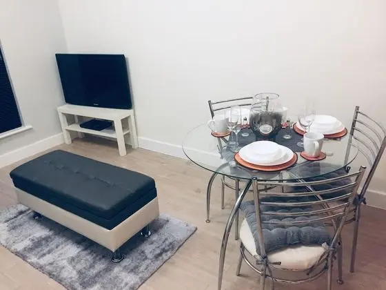 Apart Daire, 2 Yatak Odası, Sigara İçilmez