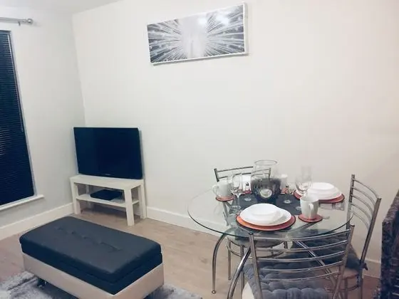 Apart Daire, 2 Yatak Odası, Sigara İçilmez