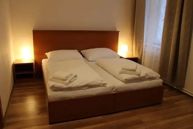 Standard Tek Büyük Yataklı Oda