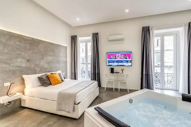 Tek Büyük Yataklı Oda, Balkon
