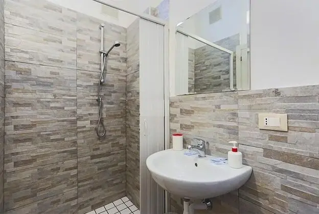 Üç Kişilik Oda (2 adt + 1 chd)