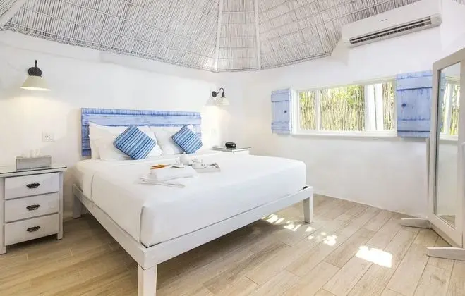 Superior Kır Evi, 1 En Büyük (King) Boy Yatak, Kişiye Özel Havuzlu, Bahçe Manzaralı (Gauguin Suite)