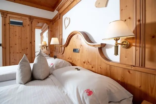 Tek Büyük veya İki Ayrı Yataklı Oda