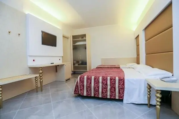 Deluxe Üç Kişilik Oda