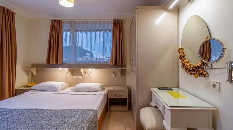 https://images.odamax.com/img/1024x768/odamax/image/upload/Gallion_Hotel_Alanya_202605131236119_Firefly_Gemini_Flash_3_.jpg