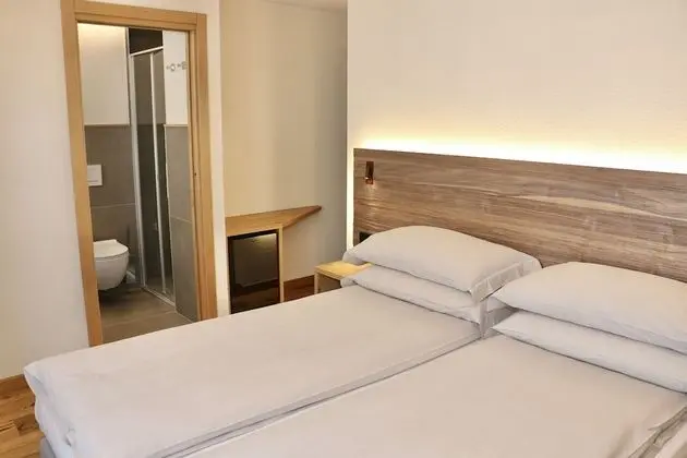 Tek Büyük veya İki Ayrı Yataklı Oda, Balkon