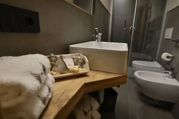 Tek Büyük veya İki Ayrı Yataklı Oda, Balkon