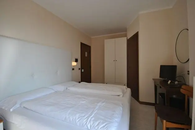 Standard Tek Büyük Yataklı Oda, Göl Manzaralı