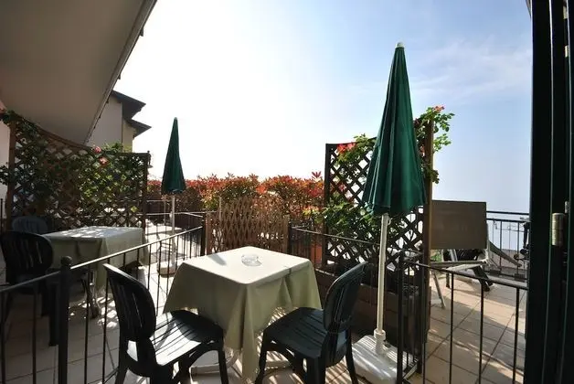 Standard Tek Büyük Yataklı Oda, Göl Manzaralı