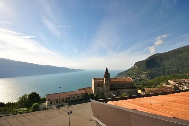 Standard Tek Büyük Yataklı Oda, Göl Manzaralı