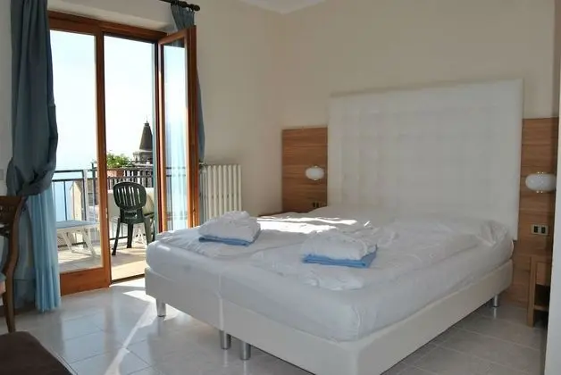 Superior Tek Büyük Yataklı Oda, Göl Manzaralı