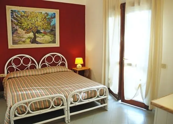 Comfort Tek Büyük veya İki Ayrı Yataklı Oda