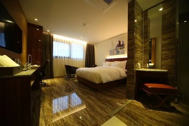 Tek Büyük Yataklı Oda