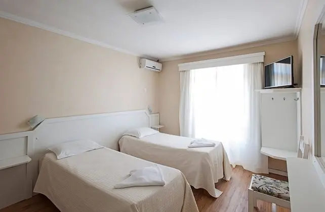 Deluxe Dört Kişilik Oda