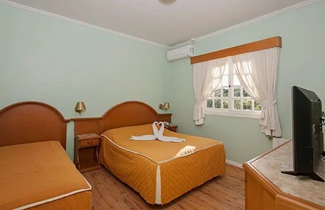 Deluxe Üç Kişilik Oda