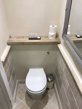 Romantic Tek Büyük Yataklı Oda, 1 Çift Kişilik Yatak, Küvet, Şehir Manzaralı