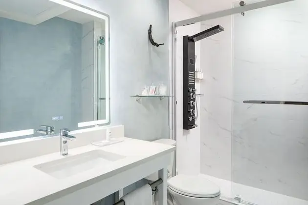 Deluxe Oda, 2 Çift Kişilik Yatak, Kısmi Deniz Manzarası
