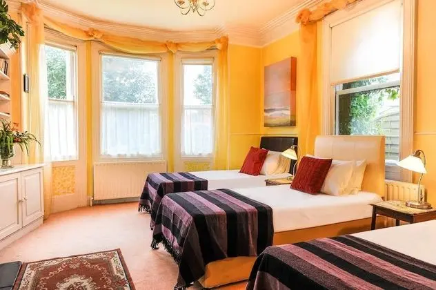 Deluxe Ev, 6 Yatak Odası