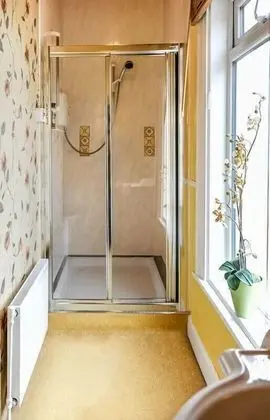 Deluxe Ev, 6 Yatak Odası