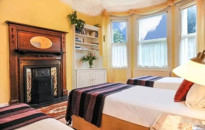 Deluxe House, 10 bedrooms