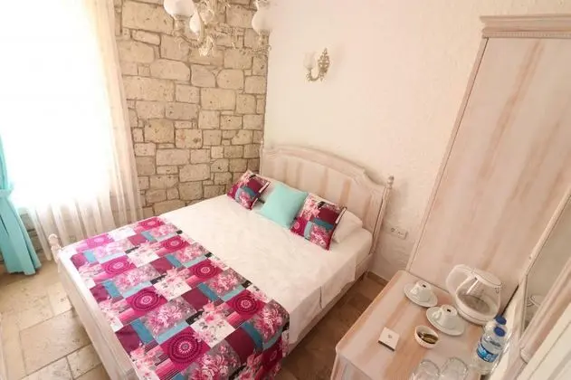 Standart Oda, Sokak Manzaralı, Balkonsuz
